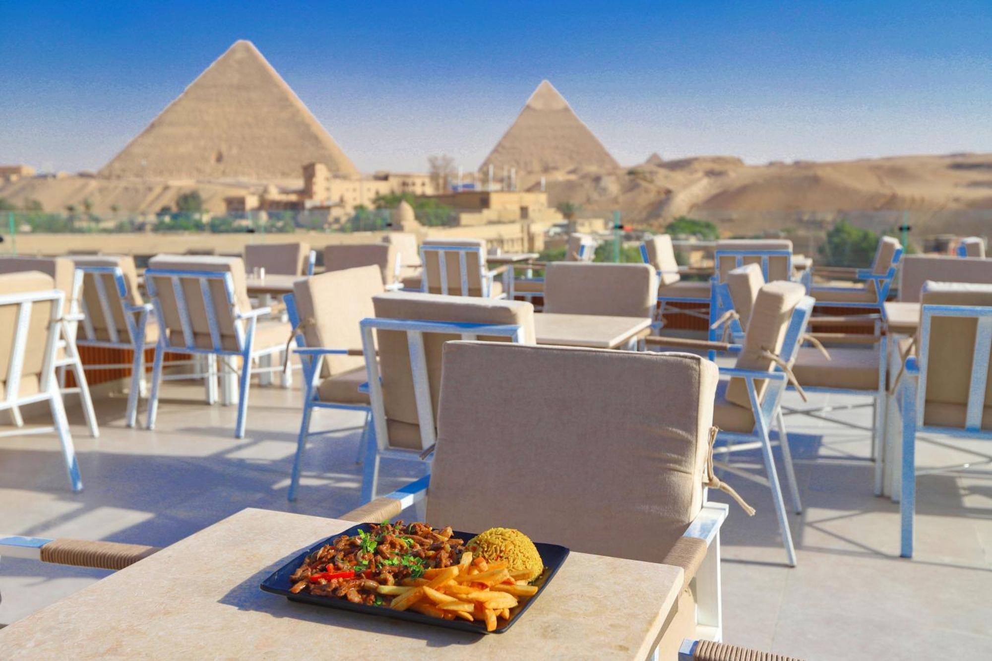 Gaia Pyramids Hotel Kafret el-Gabal Buitenkant foto