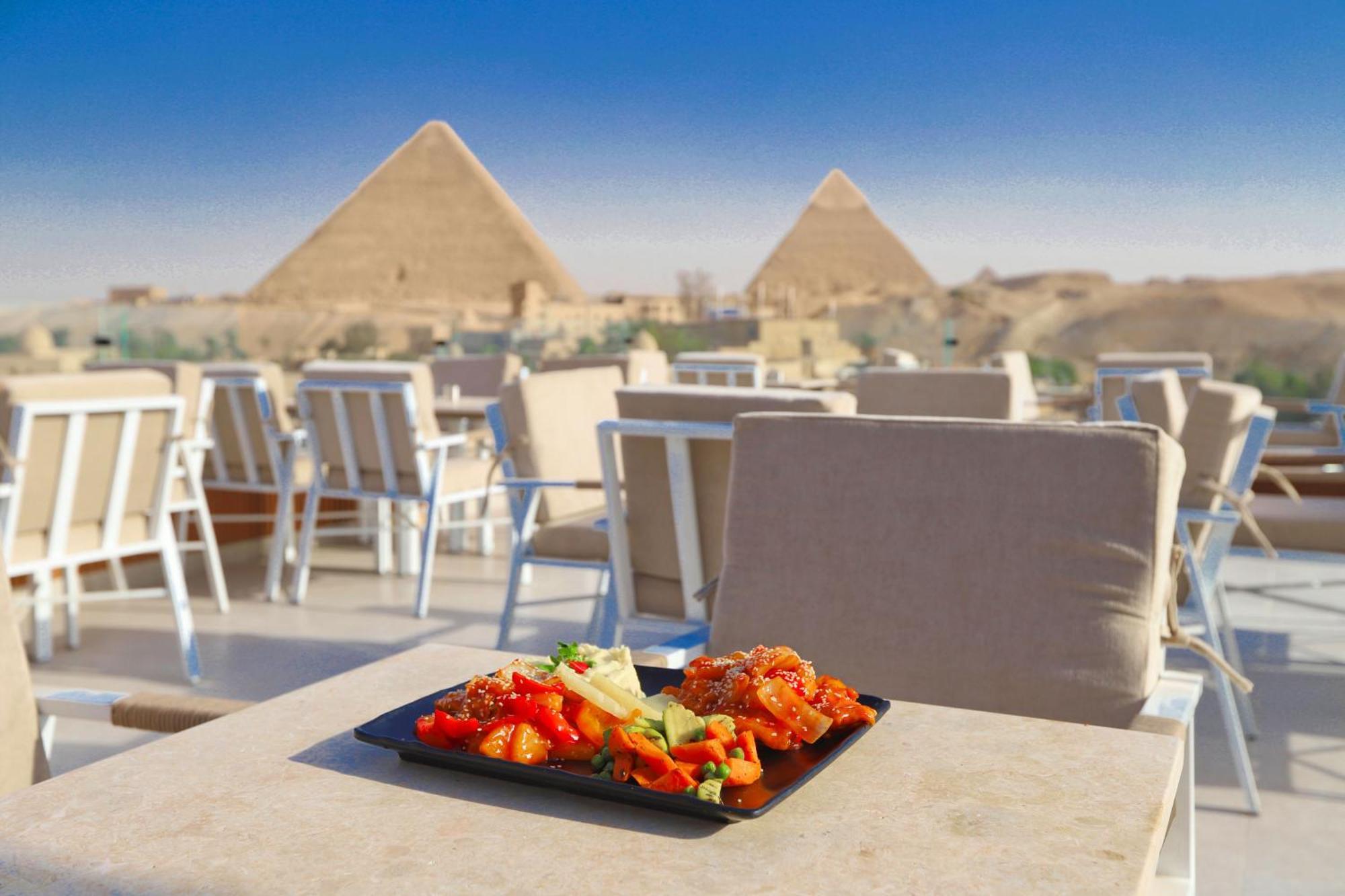 Gaia Pyramids Hotel Kafret el-Gabal Buitenkant foto