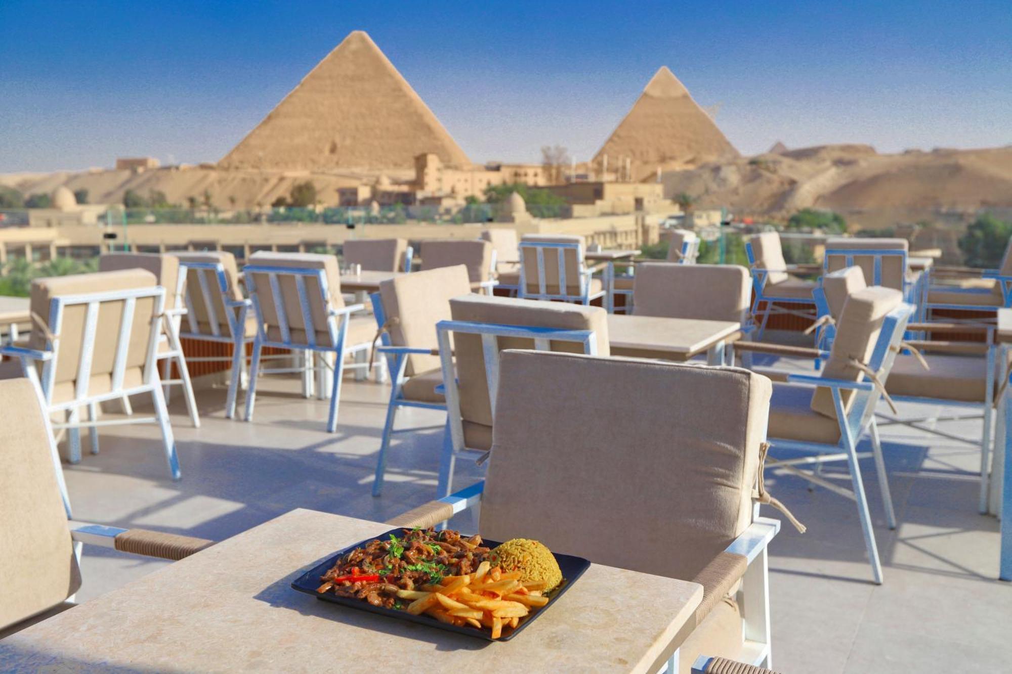 Gaia Pyramids Hotel Kafret el-Gabal Buitenkant foto