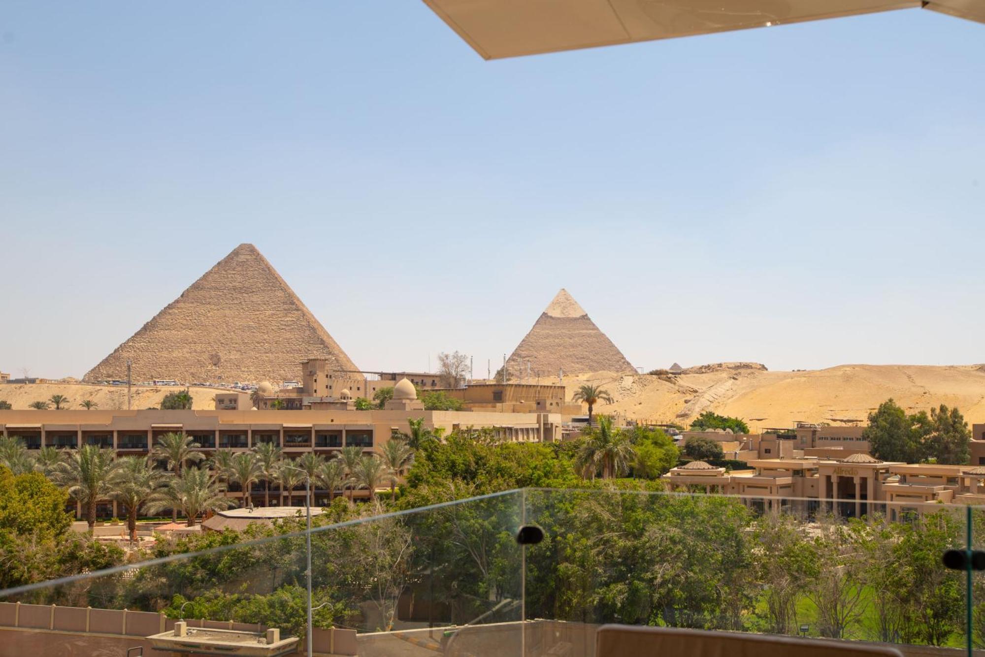 Gaia Pyramids Hotel Kafret el-Gabal Buitenkant foto
